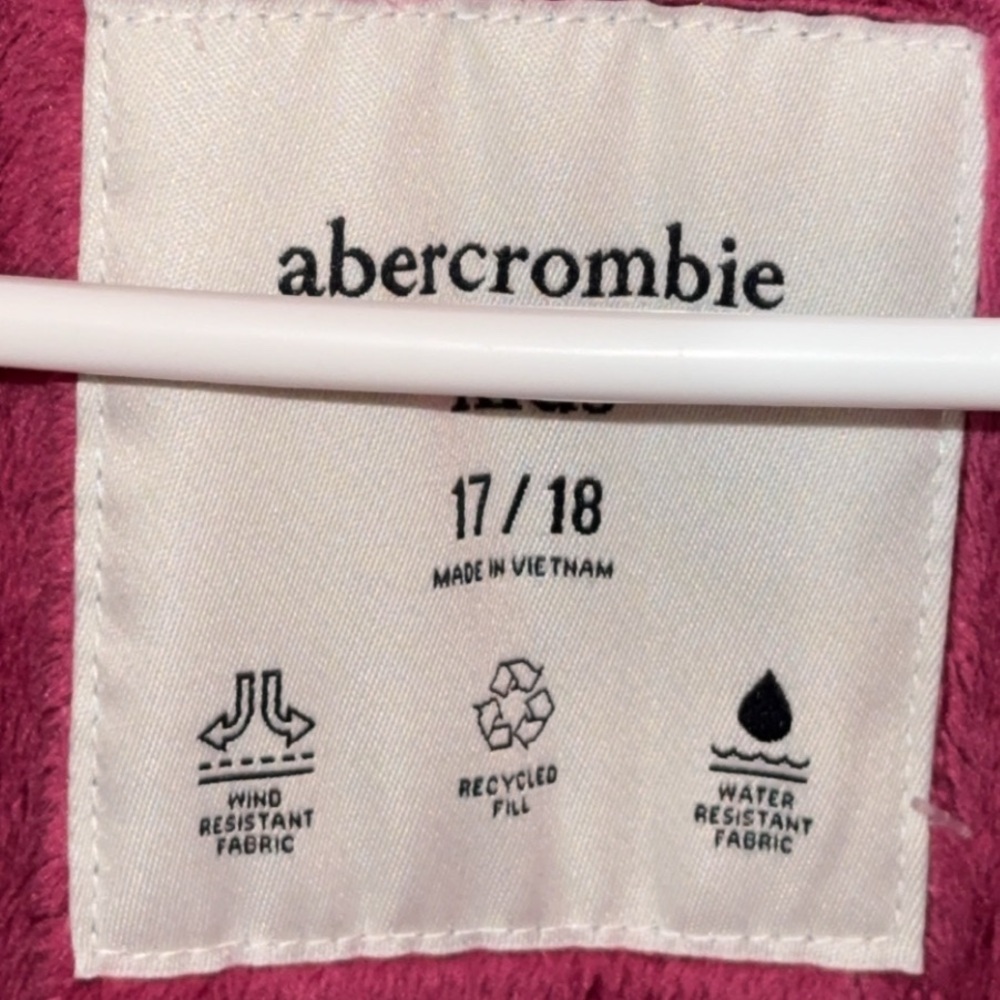 NWT $90 Abercrombie kids A&F pink kid girls performance puffer coat/jacket 17/18 - Picture 2 of 5